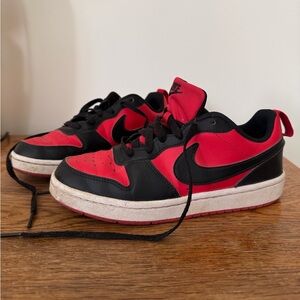 Kids Nike Dunks - Black and Red - Size 4